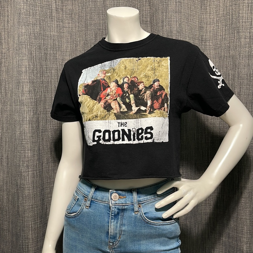 Goonies Black Cotton Graphic Cropped Tshirt XS/S